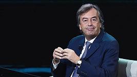 Roberto Burioni chiede di vietare il latte crudo in Italia