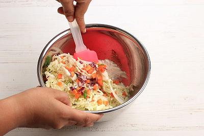 Preparate l'impasto per l'Okonomiyaki