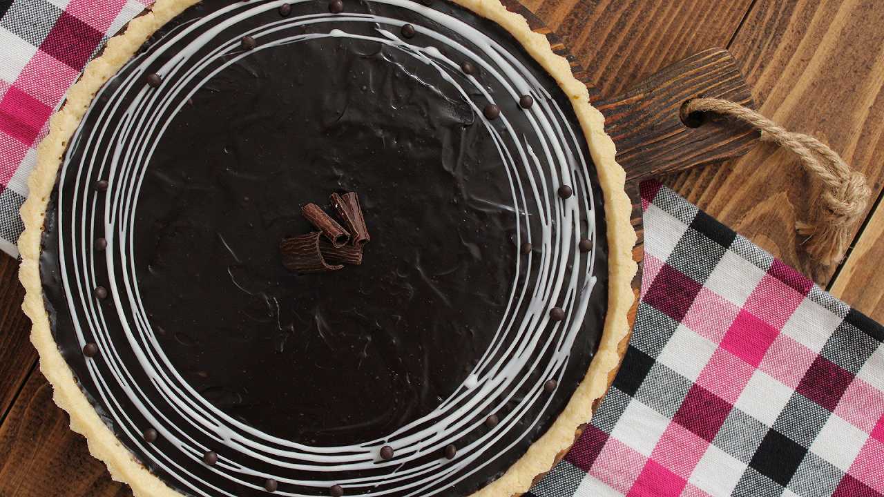 Torta mocaccina, la ricetta semplificata del celebre dolce di Knam