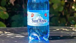 Acqua Sant’Anna lancia una linea di bevande alla frutta con tre gusti