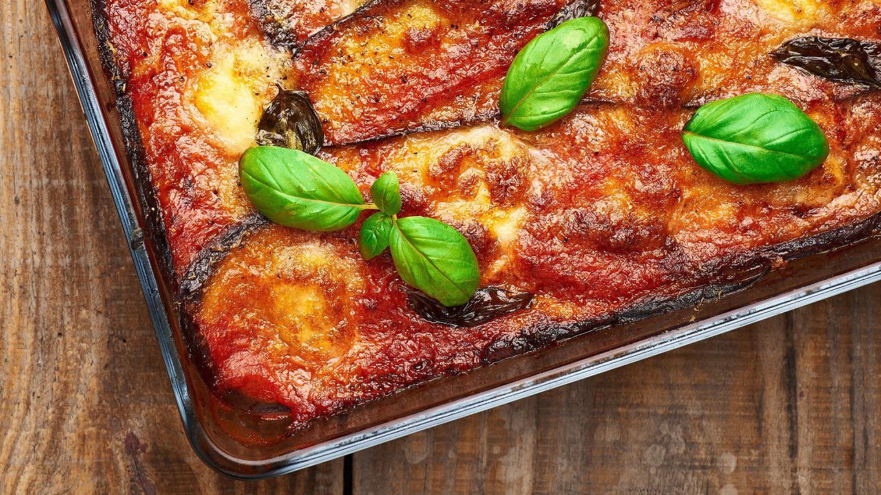 Parmigiana di melanzane, la ricetta originale cotta nel forno