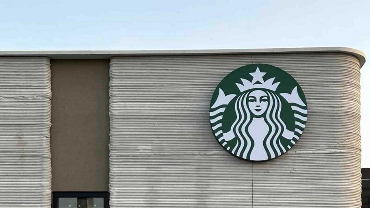 Starbucks stampa il suo primo locale in 3D