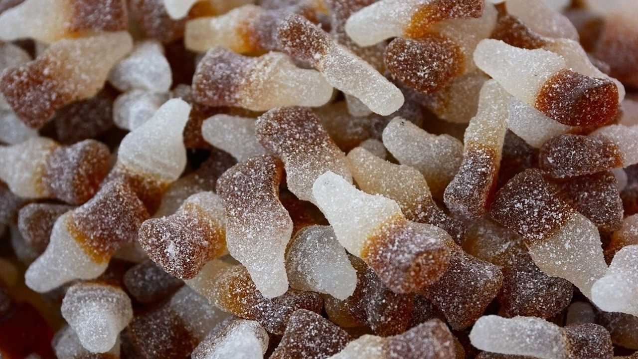 Haribo richiama le caramelle alla Coca Cola in Olanda: c’era dentro della cannabis