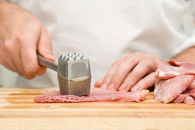 Preparate e farcite le cotolette alla valdostana