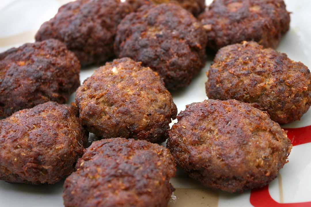 Mondeghili, la ricetta delle polpette milanesi con la carne avanzata