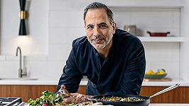 Lo chef israeliano dei record Yotam Ottolenghi si schiera in difesa di Gaza