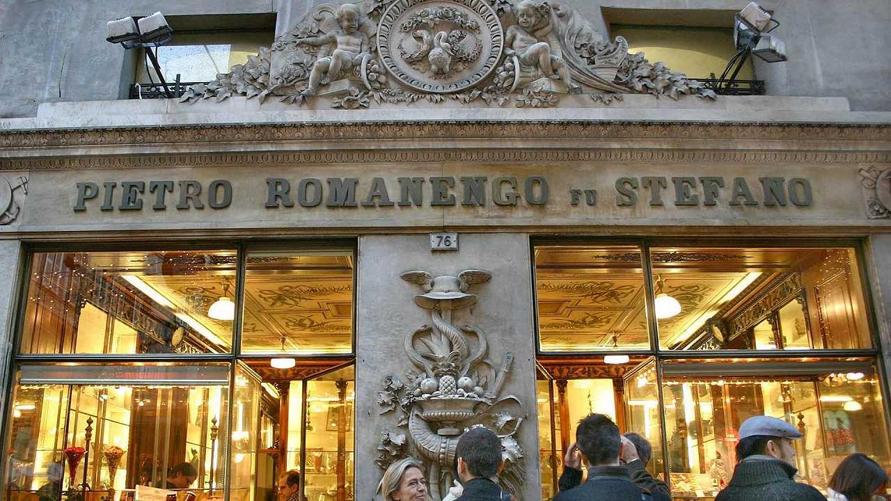 La storica Confetteria Romanengo di Genova apre la sua sala da tè