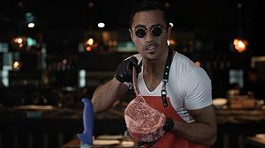 Dopo l’invasione di campo ai Mondiali 2022, Salt Bae ci ha riprovato per la Champions (ma è andata male)