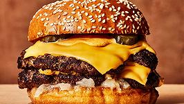 Lo smash burger ha definitivamente contagiato l’Italia: ecco la prima catena