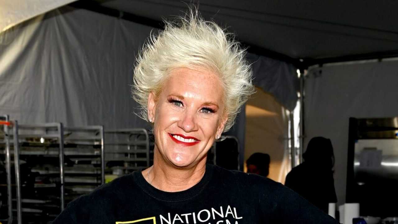 Trovata morta Anne Burrell, storico volto di food network