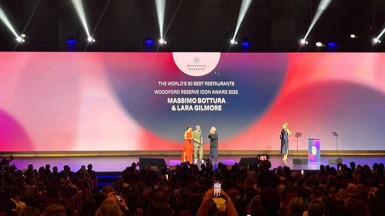 Massimo Bottura e Lara Gilmore premiati (di nuovo) dalla The World’s 50 Best