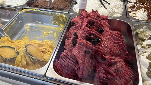 Gelato crafty: come le gelaterie cercano di sembrare “artigianali”
