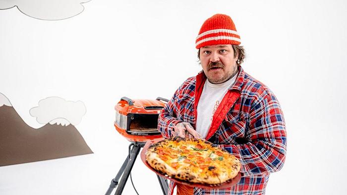 Matty Matheson di The Bear ha lanciato un forno per pizze in edizione limitata