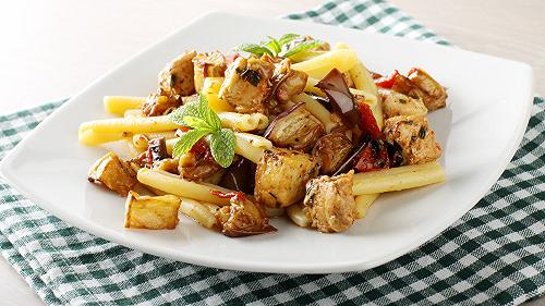 Pasta melanzane e tonno, la ricetta facile, veloce e sana