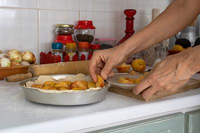 Cuocete la torta nel forno