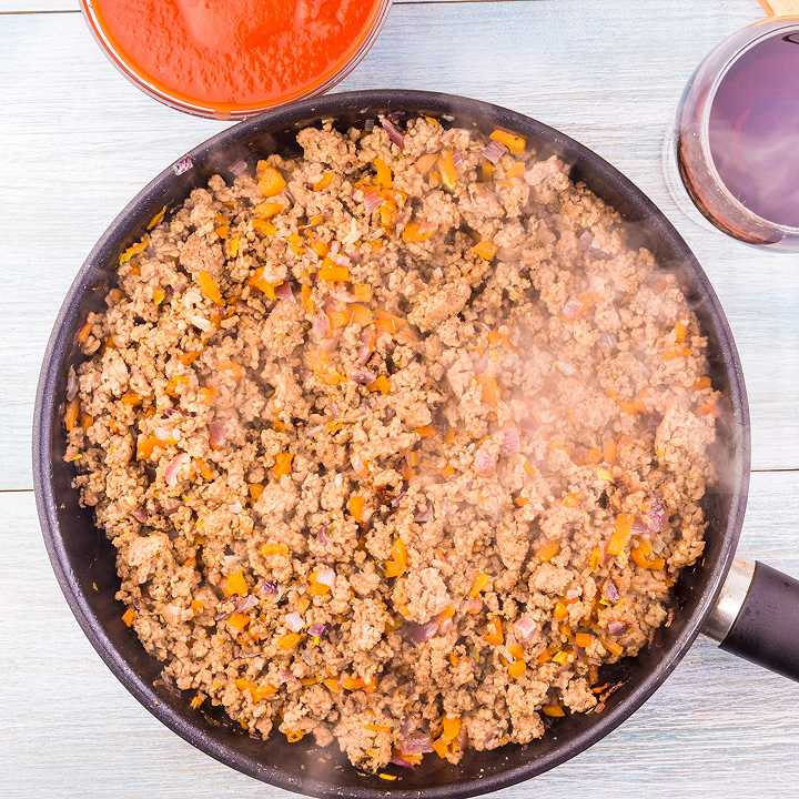 Ragù bianco, la ricetta della salsa a base di carne macinata senza pomodoro