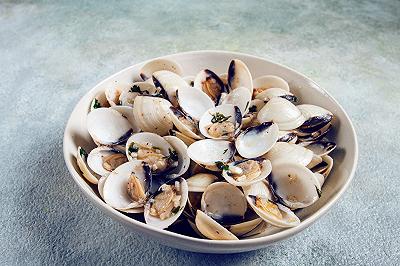 Pulite e saltate le vongole