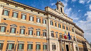 Perché la buvette di Montecitorio ci costa più di tre milioni di euro (il 30% in più dello scorso anno)