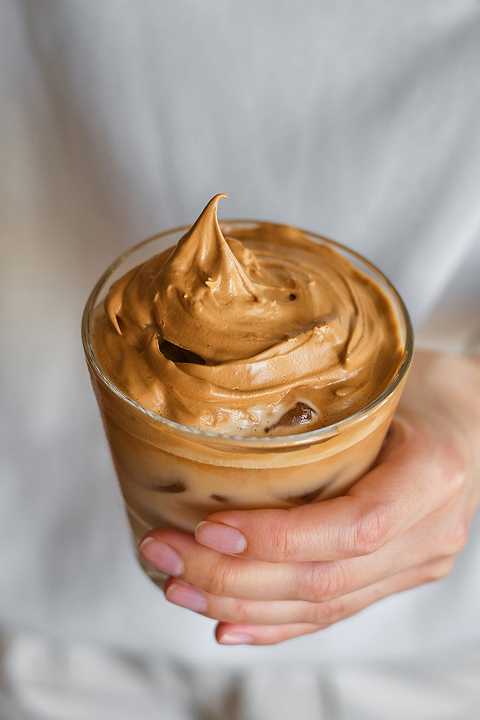 Mousse al caffè, la ricetta di un dessert super veloce