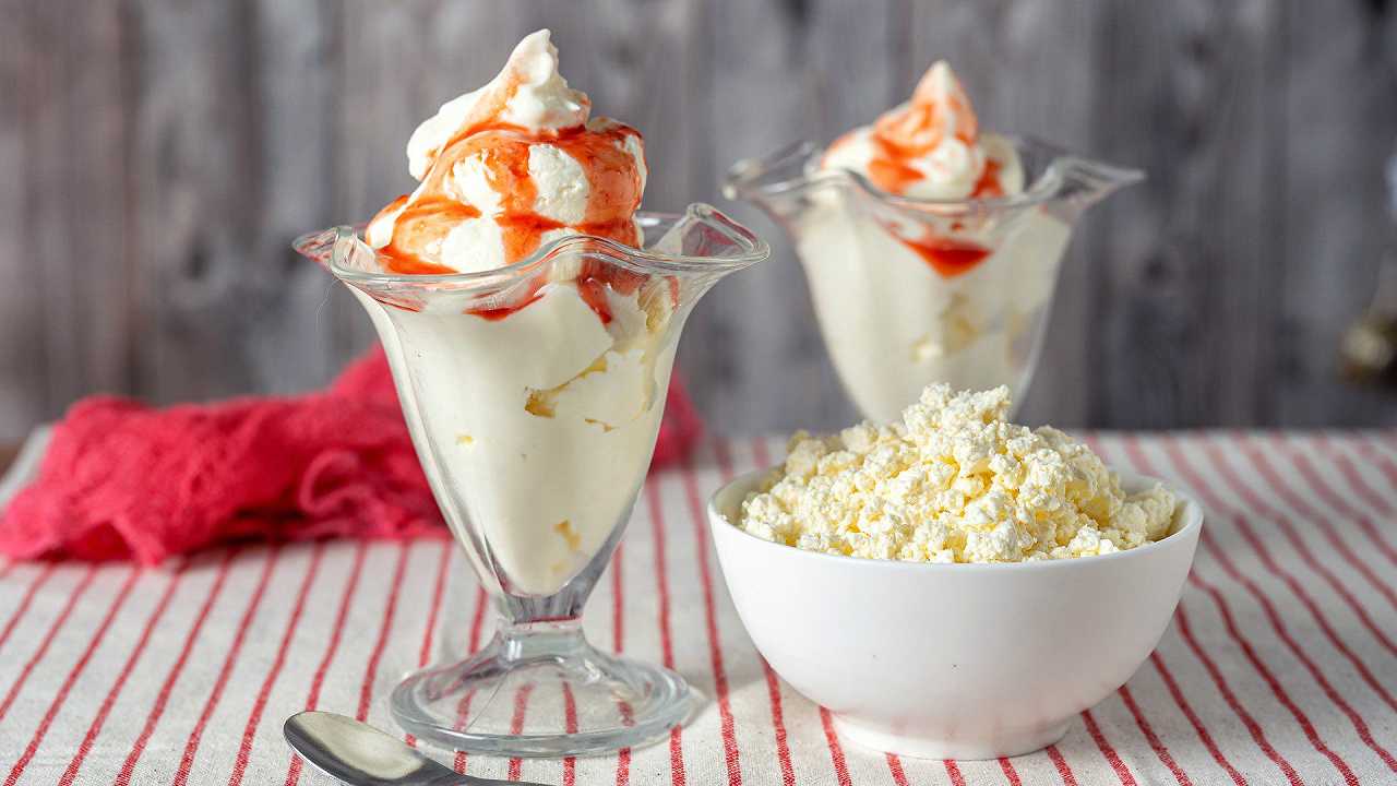 Mousse di ricotta, la ricetta del dolce light e senza cottura