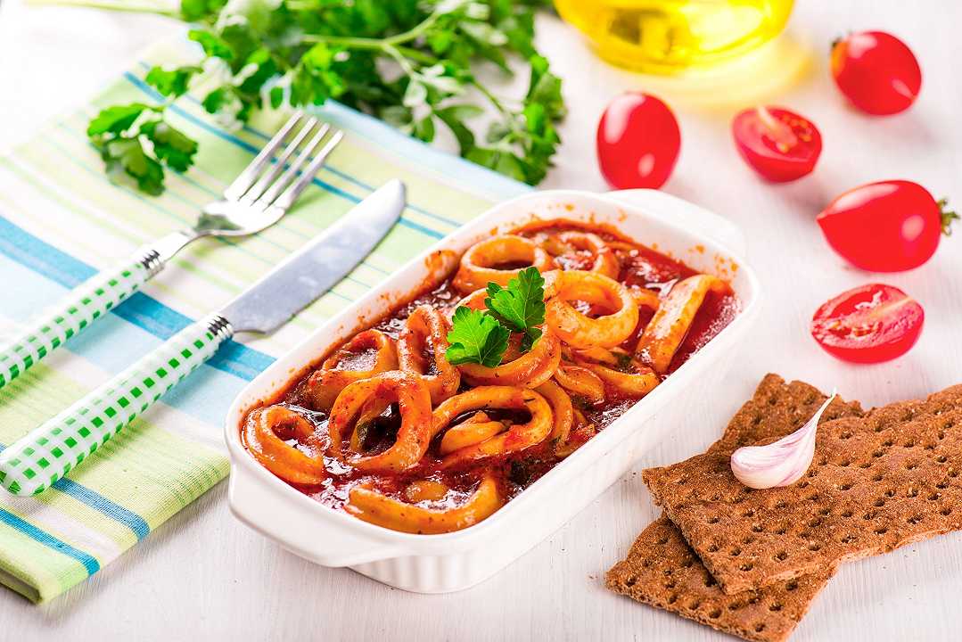 Seppie in padella con pomodorini, la ricetta veloce e light