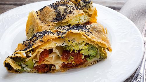 Strudel salato di verdure, la ricetta facile con la pasta sfoglia