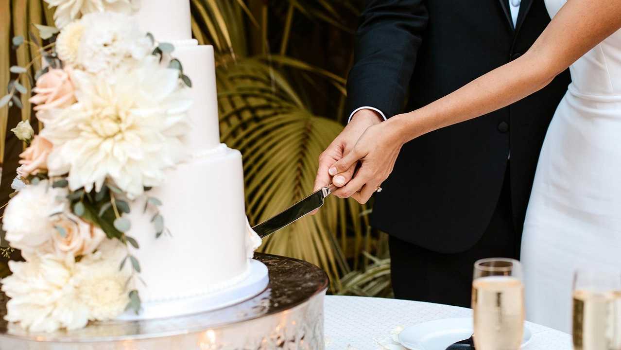 C’è chi ha comprato una fetta di torta di 80 anni fa per più di 30mila euro (e ora vuole mangiarla)