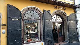 Il supermercato nella casa natale di Mozart è effettivamente orribile
