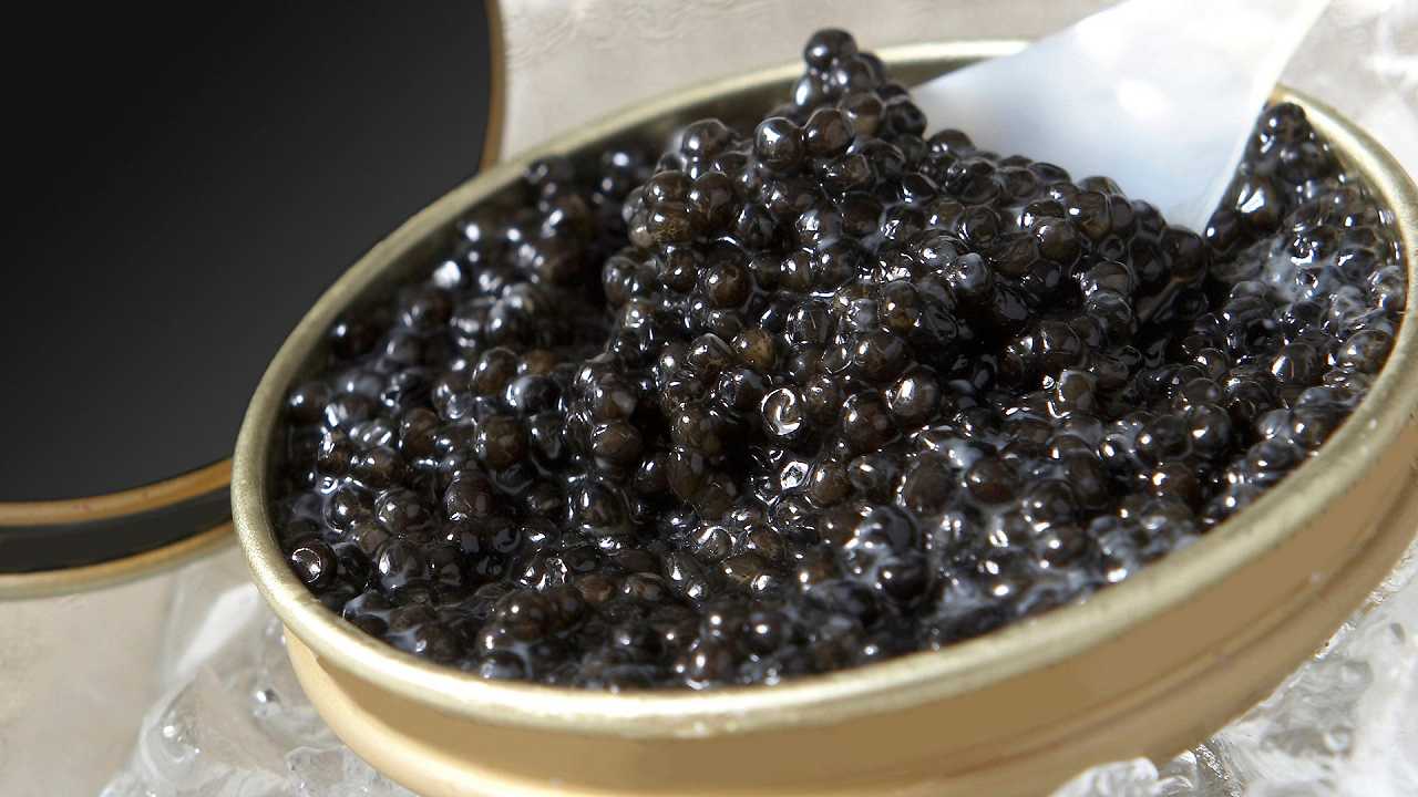 Alla faccia della crisi, il consumo di caviale a bordo degli aerei cresce di brutto