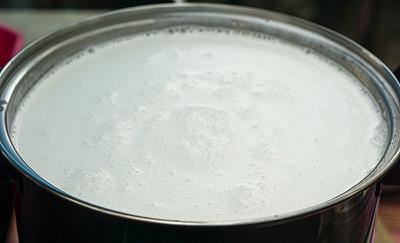 Preparate la base della crema