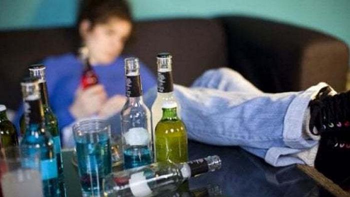 Le nuove generazioni bevono o no? Cosa dicono i dati