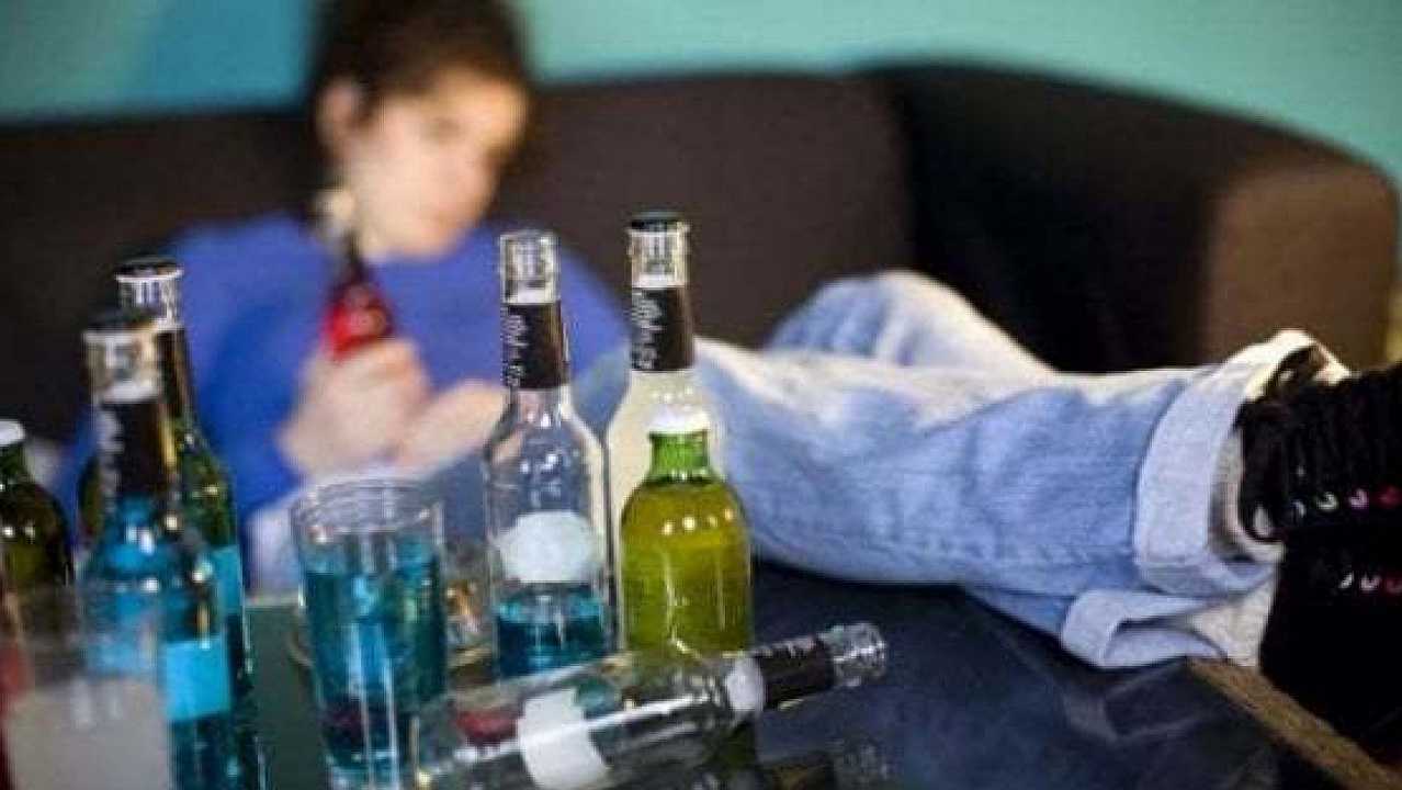 Le nuove generazioni bevono o no? Cosa dicono i dati