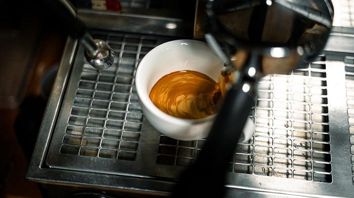 Se bar e pasticcerie pagano di più un caffè, non per forza devono ridurre la marginalità