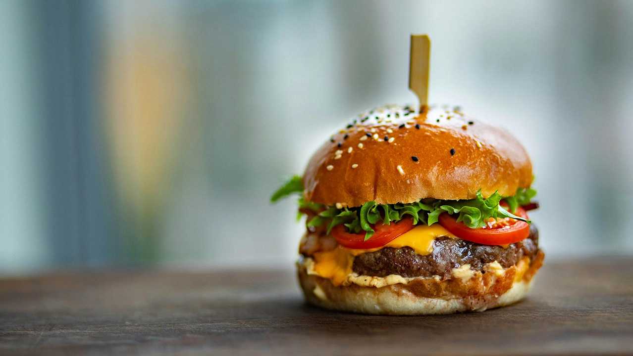 Chissà se Donald Trump si aspettava che i dazi avrebbero messo in crisi i suoi adorati fast food