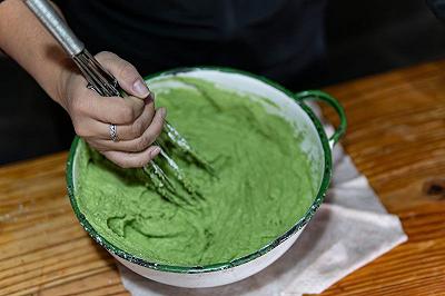 Preparate l'impasto per i rabaton