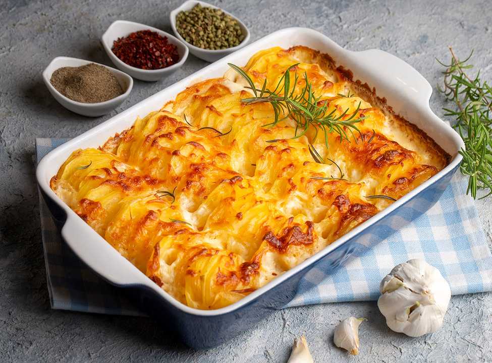 Millefoglie di patate, la ricetta al forno con la crosticina croccante
