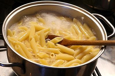 Lessate la pasta