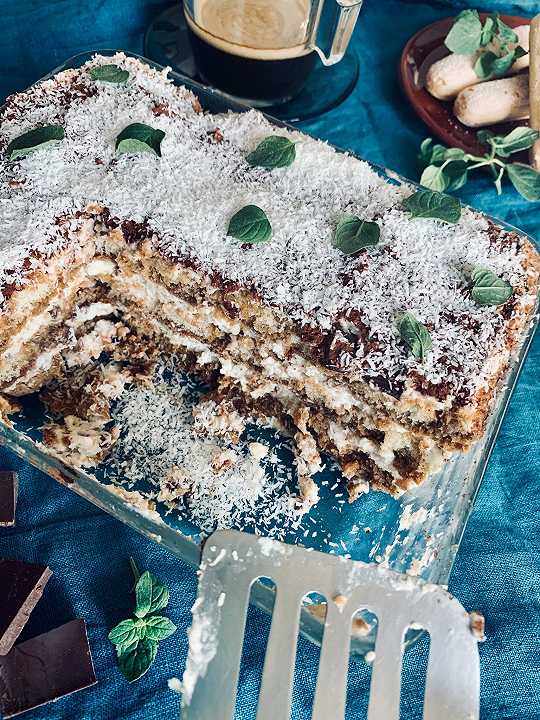 Tiramisù al cocco, la ricetta senza uova