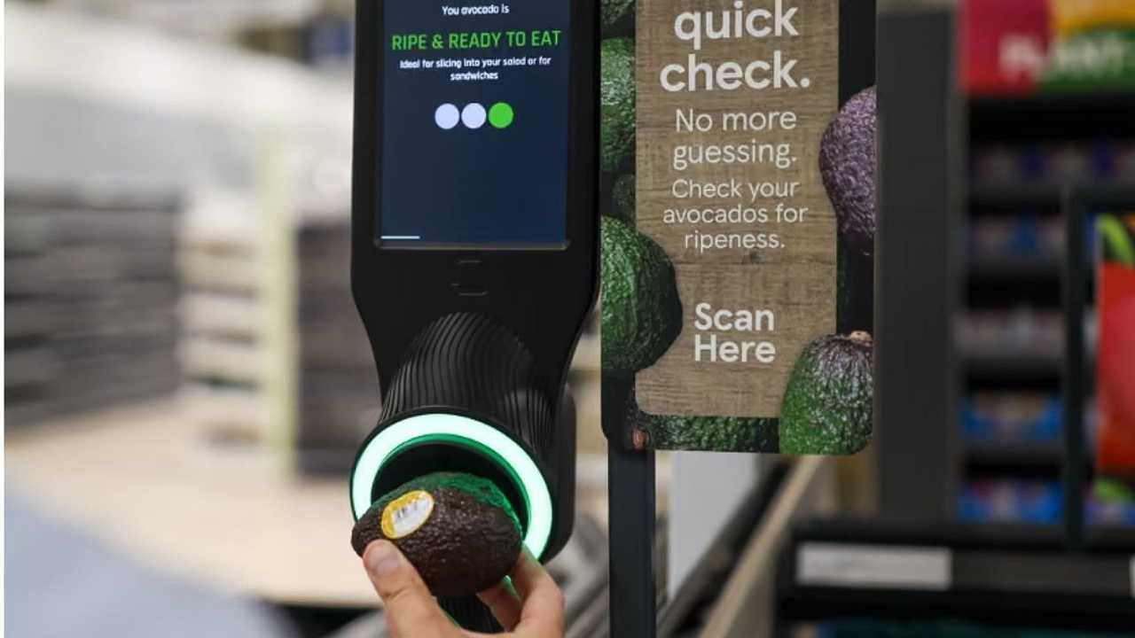 Cos’è lo “scanner per avocado” e perché sta creando polemiche nei supermercati inglesi