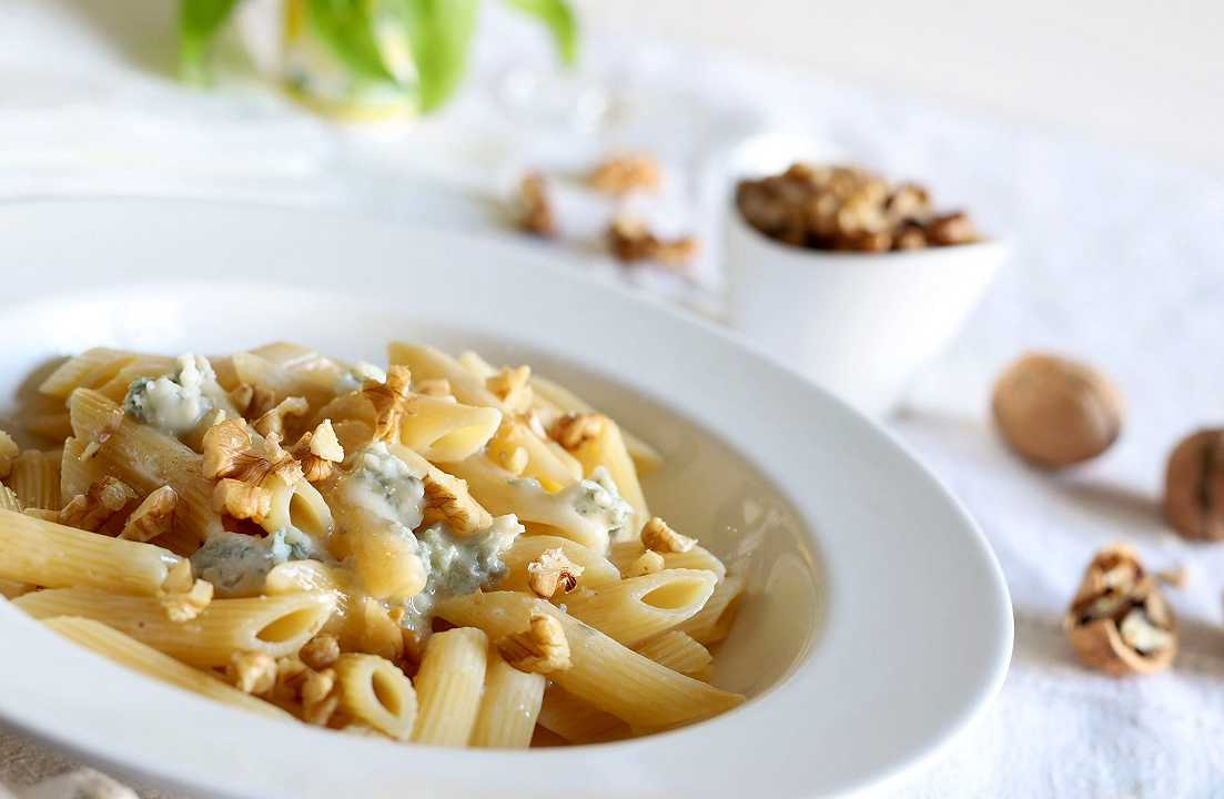 Pasta gorgonzola e noci, la ricetta veloce e cremosa