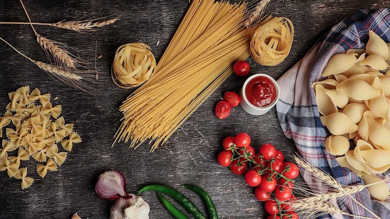 Gli Inglesi non hanno mica capito per cosa ci indigniamo (e non è il latte nel ragù)