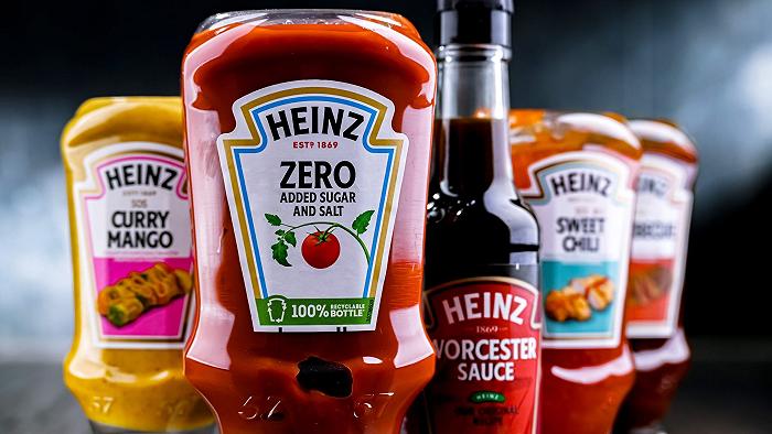 Kraft Heinz ci ripensa: niente divorzio per il gigante del ketchup