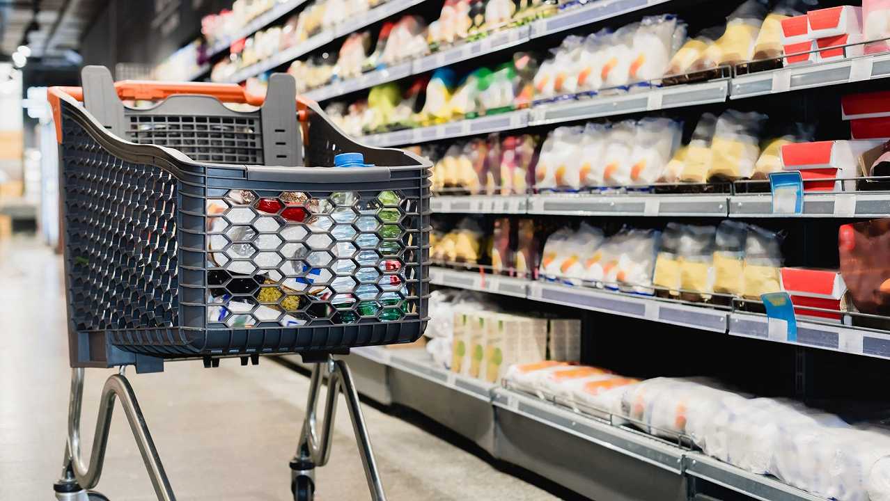 Il cibo è ancora la categoria che più risente dell’inflazione, dice la BCE