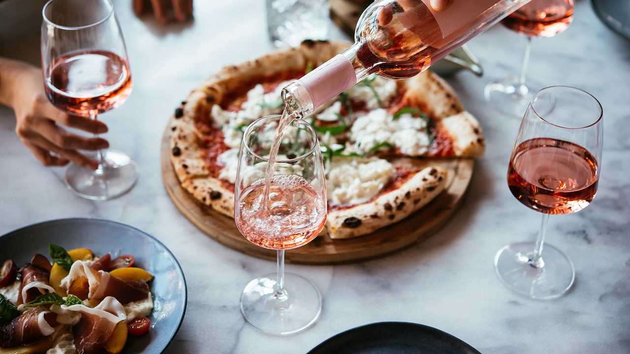 In Italia produciamo troppo vino