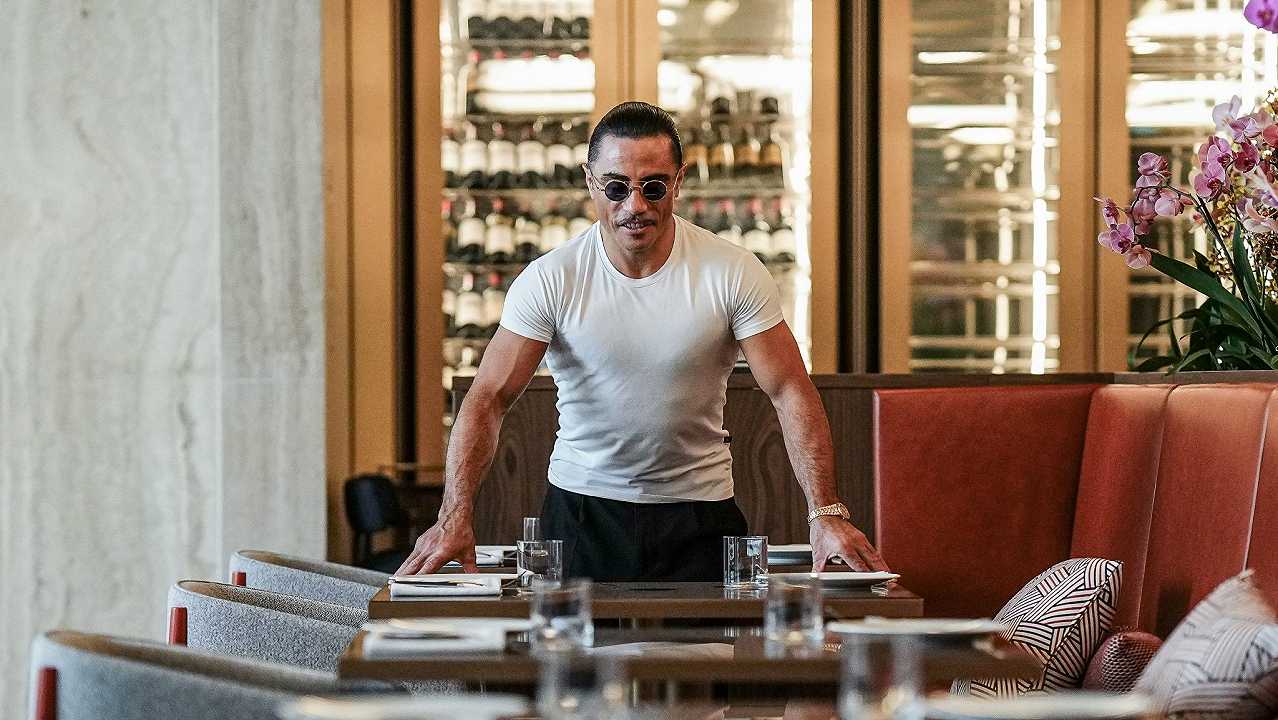 Come si mangia e quanto si spende da Salt Bae a Milano, che è un inno agli anni ’80