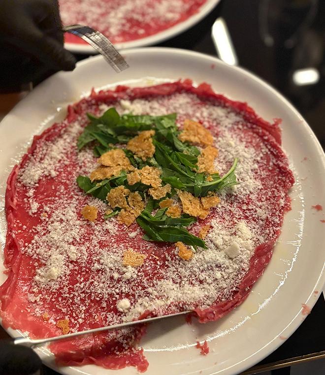 carpaccio rucola grana salt bae