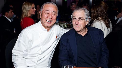 Chi è chef Nobu che da 30 anni, assieme a De Niro, apre ristoranti di lusso in tutto il mondo