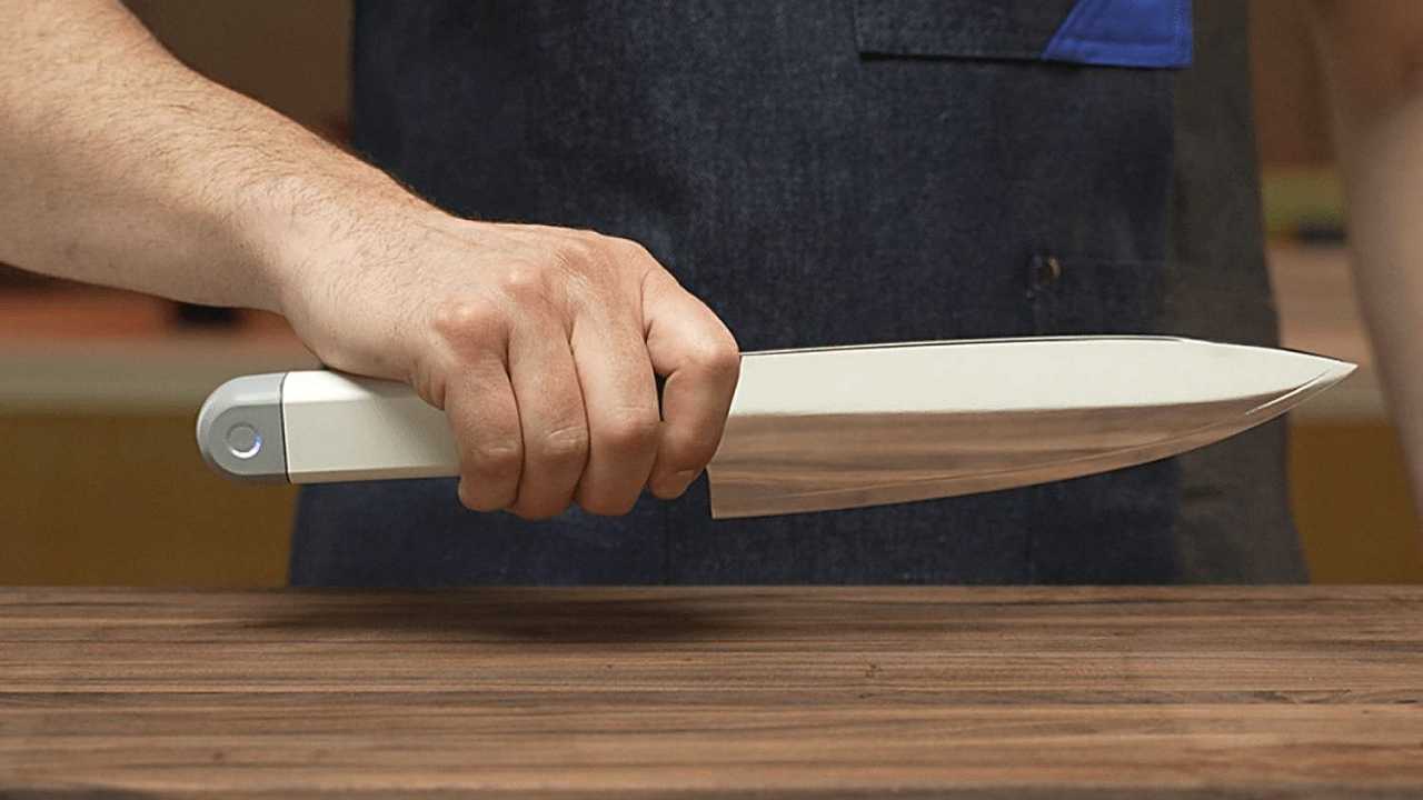 C’è un inventore che vuole aggiungere la tecnologia a ultrasuoni ai coltelli da cucina