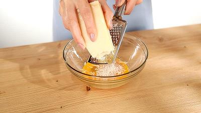 Battete le uova con il formaggio