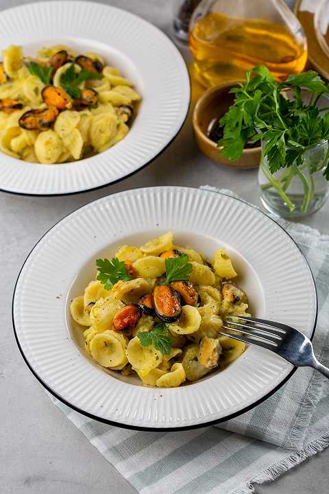 Pasta patate e cozze, la ricetta saporita e cremosa